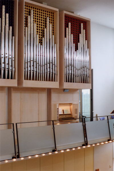 Engholmkirkens orgel